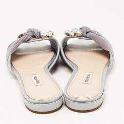 مملوكة مسبقًا Miu Miu Grey Satin Crystal Embellished Flat Slides Size 38