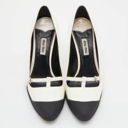 Pre Owned حذاء كعب عالي ميو ميو جلد أبيض/أسود مقدمة مستديرة مقاس 37