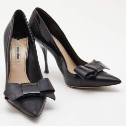 Miu Miu Black Patent and Leather Bow Pointed Toe Pumps Size 37