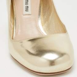 Pre Owned Miu Miu Dull Gold Leather Glitter Heel Round-Toe Pumps Size 37
