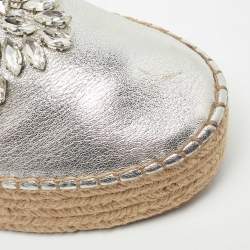 Pre Owned حذاء فلات ميو ميو مزخرف بكريستال و بنعل سميك إسبادريل جلد ذهبي ميتاليك مقاس 38