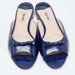 Pre Owned Miu Miu Navy Blue Patent Leather Bow Detail Jeweled Heel Flat Slides Size 39