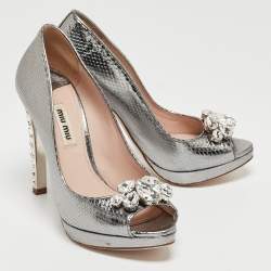 Miu Miu Silver Python Embossed Leather Crystal Embellished Heel Peep Toe Platform Pumps Size 36.5