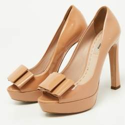 Pre Owned Miu Miu Beige Patent Leather Bow Peep Toe Platform Pumps Size 36.5