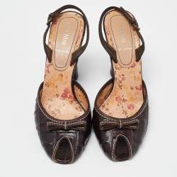 Pre Owned Miu Miu Dark Brown Croc Embossed Leather Bow Slingback Sandals 39