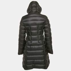 مملوكة مسبقًا Moncler Black Fur Trim Nylon Down Coat S