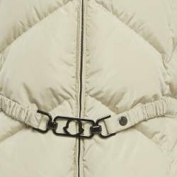 Pre Owned جاكيت مقلم مبطن مونيكلر أزرق كحلي مع غطاء فرو داخلي صغير