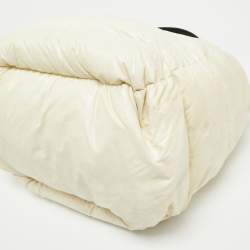 Pre Owned Moncler White Nylon Water-Repellent Caradoc Tote