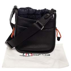 Pre Owned Moncler Black/Navy Blue Pebbled Leather Rania Shoulder Bag