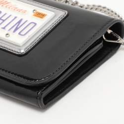 Pre Owned Moschino Black Patent Leather Number Plate Chain Clutch