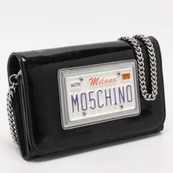 Pre Owned Moschino Black Patent Leather Number Plate Chain Clutch