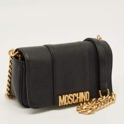 Pre Owned حقيبة كتف موسكينو شعار قلاب جلد أسود