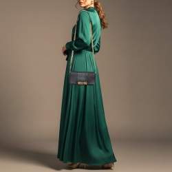 Pre Owned حقيبة كتف موسكينو شعار قلاب جلد أسود