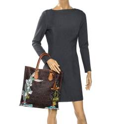 مملوكة مسبقًا Moschino Brown Bugs Bunny and Duffy Duck Printed Shopper Tote