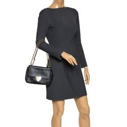 Pre Owned Moschino Black Leather Heart Clasp Shoulder Bag
