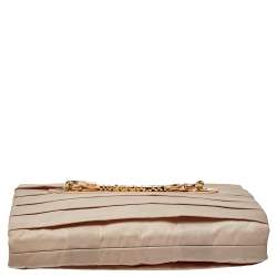مملوكة مسبقًا Moschino Beige Pleated Fabric And Leather Logo Pouch Clutch