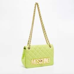 Pre Owned حقيبة كتف موسكينو جلد مبطن أخضر نيون مزين بالشعار وقلاب