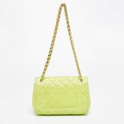 Pre Owned حقيبة كتف موسكينو جلد مبطن أخضر نيون مزين بالشعار وقلاب