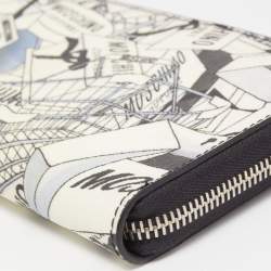 Pre Owned Moschino Black/White Printed Coated Canvas and Leather Zip Around Wristlet Wallet