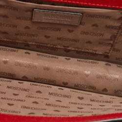 Pre Owned Moschino Red Leather Heart Clasp Flap Top Handle Bag