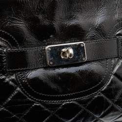 Pre Owned Moschino Black Quilted Patent Leather Oversize Clutch