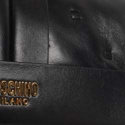 Pre Owned Moschino Black Leather Wristlet Clutch