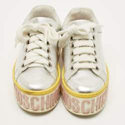 مملوكة مسبقًا Moschino Size 37 Silver Leather Platform Lace Up Sneakers