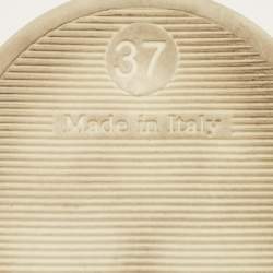 مملوكة مسبقًا Moschino Size 37 Silver Leather Platform Lace Up Sneakers