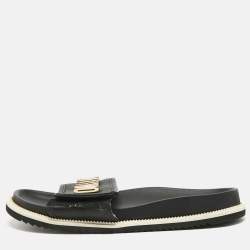 Pre Owned حذاء سلايد موسكينو مطاط أسود بشعار مقاس 37