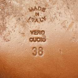 Pre Owned Moschino Silver Crinkled Leather Slingback Sandals Size 38