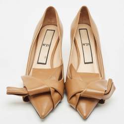 N21 Brown Leather Abstract Bow Pointed Toe Pumps Size 39