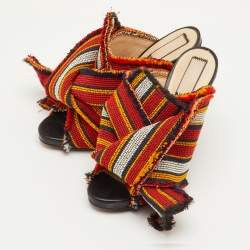 مملوكة مسبقًا حذاء سلايد إن 21 قماش وجلد بألوان متعددة مزين بعقدة مقاس 36