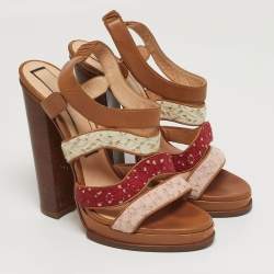 مملوكة مسبقًا N21 Size 40.5 Beige Patent Leather and Satin Peep Toe Ankle Strap Sandals