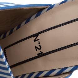 مملوكة مسبقًا صندل مولز إن21 فيونكة ساتان سيور أبيض / أزرق فاتح مقاس 40