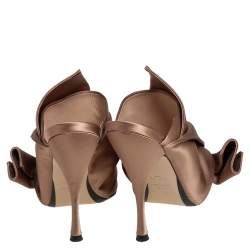 مملوكة مسبقًا Nº21 Beige Satin Raso Knot Peep Toe Mules Size 38