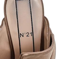 مملوكة مسبقًا Nº21 Brown Satin Raso Knot Mules Size 38.5