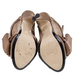 مملوكة مسبقًا Nº21 Brown Satin Raso Knot Mules Size 38.5