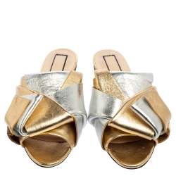 Pre Owned حذاء سلايد N°21 راسو جلد ذهبي/فضي ميتاليك بعقدة مقاس 37