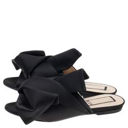مملوكة مسبقًا Nº21 Black Satin Knot Flat Mules Size 35