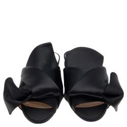 مملوكة مسبقًا Nº21 Black Satin Knot Flat Mules Size 35