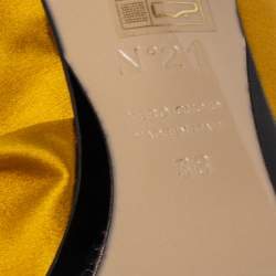 Pre Owned صندل سلايد إن21 روني ساتان مُستردة بطيات مقاس 38