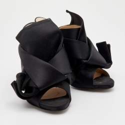 مملوكة مسبقًا Nº21  Black Satin Raso Knot Peep Toe Slide Mules Size 41