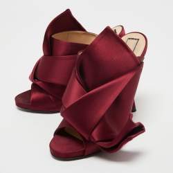Pre Owned N°21 Burgundy Satin Ronny Pleated Mules Sandals Size 39