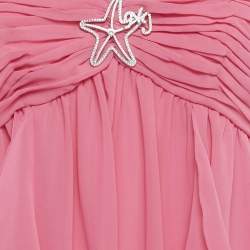 Pre Owned فستان نانا جاكلين كريب بلون وردي بتفاصيل بروش وكشكش مقاس متوسط