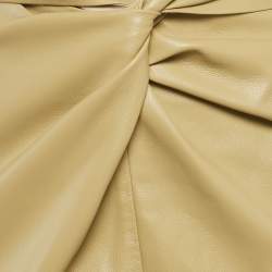 مملوكة مسبقًا تنورة ميني لف نانوشكا من جلد نباتي بيج مقاس صغير (سمول)