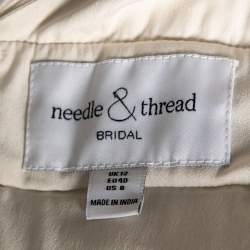 Pre Owned فستان نيد آند ثريد تول شيفون أبيض مزخرف كريستال رقبة واسعة مقاس متوسط (ميديوم)