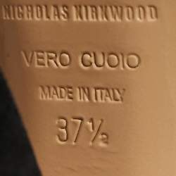 مملوكة مسبقًا صندل نيكولاس كيركوود سير كاحل نعل سميك مزخرف لؤلؤ سويدي أسود مقاس 38