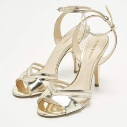 مملوكة مسبقًا صندل نيكولاس كيركوود بينيلوب لؤلؤ مقاس 38.5 جلد ذهبي سير كاحل