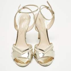 مملوكة مسبقًا صندل نيكولاس كيركوود بينيلوب لؤلؤ مقاس 38.5 جلد ذهبي سير كاحل