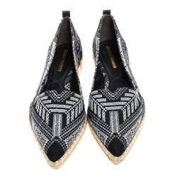 Nicholas Kirkwood Monochrome Embroidered Fabric Mexican Pointed Toe Espadrilles Size 40
